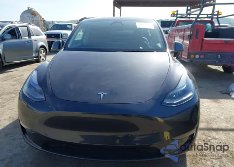 2024 Tesla Model Y Long Range Dual Motor All-Wheel Drive из США, поврежденный, VIN 7SAYGDEE8RF066873